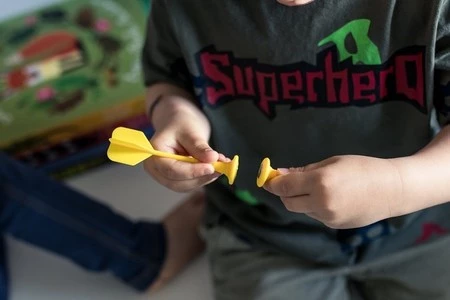 Janod Magnetyczna gra w rzutki Roboty