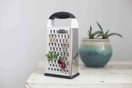 OXO-Tarka z pojemnikiem stalowo-czarna, Good Grips