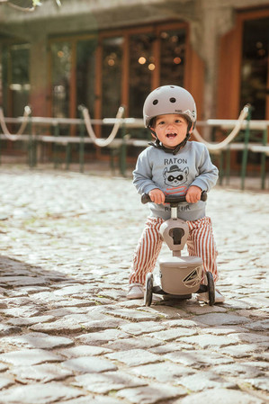 SCOOTANDRIDE Highwaykick 1 Lifestyle 2w1 Jeździk i hulajnoga z zamykanym schowkiem 1-5 lat Brown Lines
