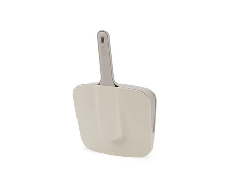 Joseph Joseph Zmiotka z szufelką w uchwycie CleanTech