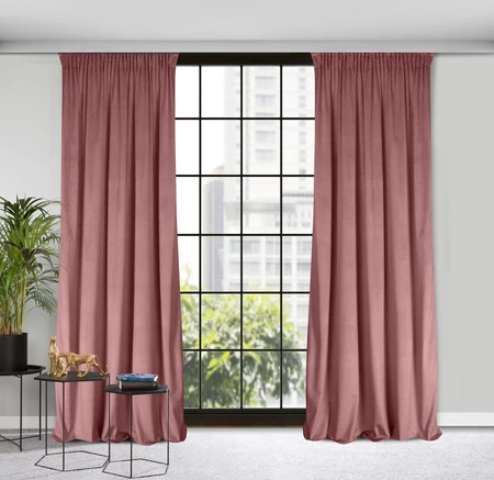 ZASŁONA GOTOWA D91 ROSA NA TAŚMIE 140 X 270 CM CIEMNORÓŻOWY