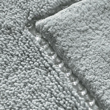 DYWANIK ŁAZIENKOWY CHIC 50 X 70 CM SREBRNY