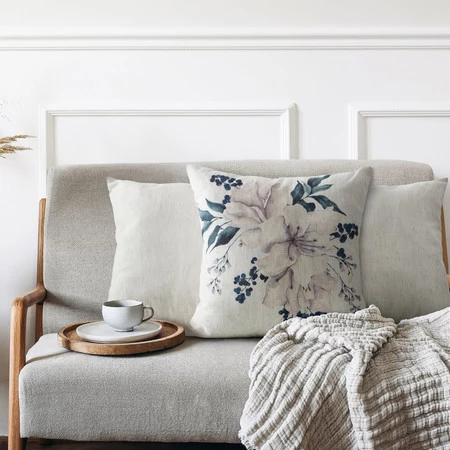 Dekoracyjna poszewka wykonana z tkaniny lnopodobnej szerokość: 45 cm, długość: 45 cm, kolor: biały