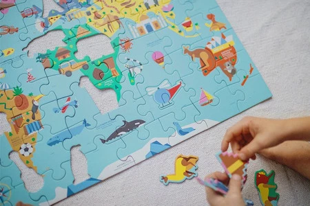 Mudpuppy Puzzle Mapa Świata z elementami w kształcie budynków i zwierząt 5+