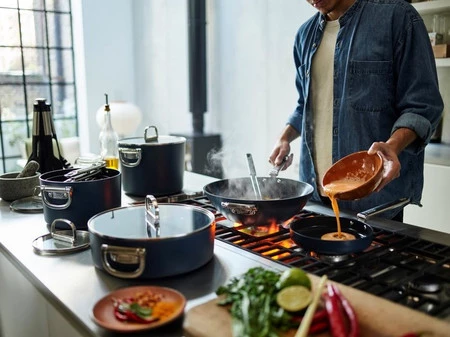 JJ-Patelnia 20cm ze składanym uchwytem Space