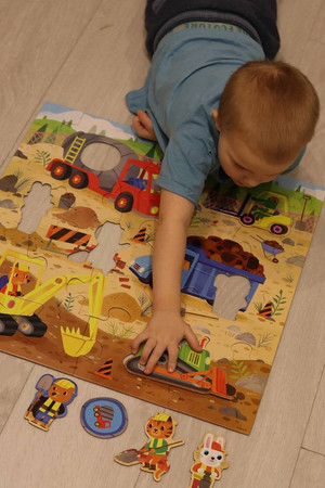 Mudpuppy Puzzle podłogowe Plac budowy z unikalnymi kształtami 25 elementów 2+
