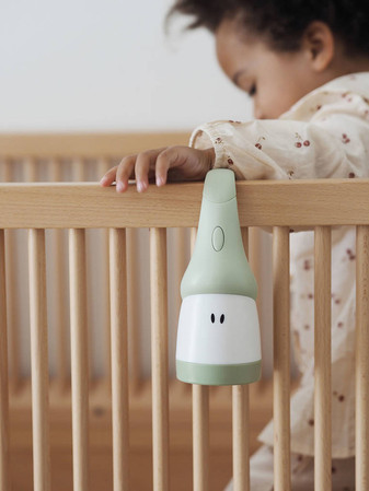 Beaba Lampka nocna LED przenośna z latarką Pixie 90h świecenia Sage green