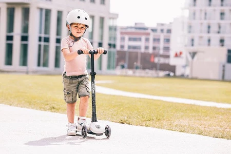 SCOOTANDRIDE Highwaykick 3 LED Hulajnoga składana ze świecącymi kółkami 3+ Ash