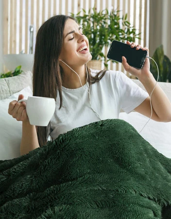 KOC D91 TIFFANY 150 X 200 CM CIEMNOZIELONY