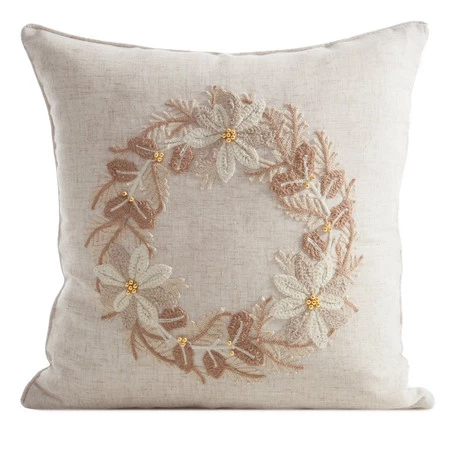 Poszewka świąteczna z haftem i strukturze lnu 45x45 cm - Wieniec