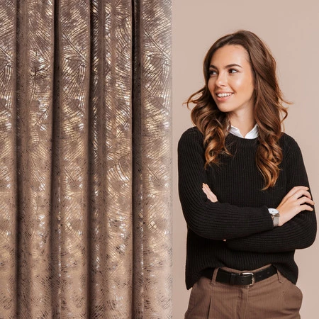 ZASŁONA GOTOWA TULIA NA TAŚMIE 135 X 270 CM BRĄZOWY