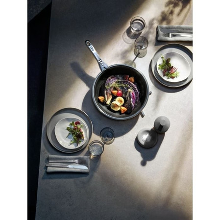 WMF-Korpus patelni z powłoką 24cm, Click andServe