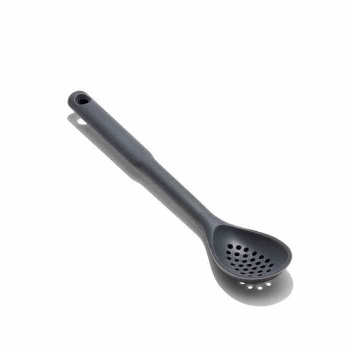 OXO-Łyżka cedzakowa silikonowa czarna, Good Grips - Nabea.pl