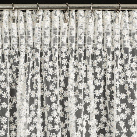FIRANA GOTOWA DAISY NA TAŚMIE 130 X 270 CM BIAŁY