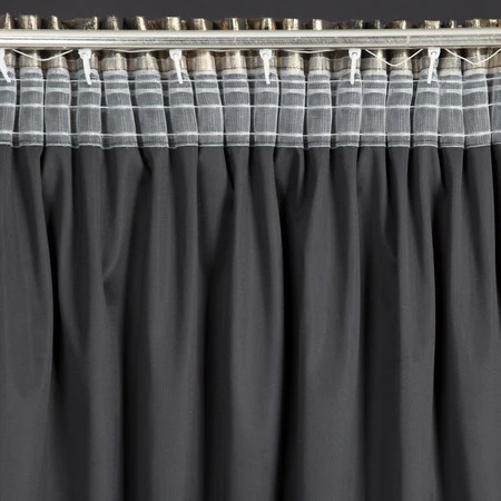 ZASŁONA GOTOWA EMILA NA TAŚMIE 140 X 270 CM CZARNY