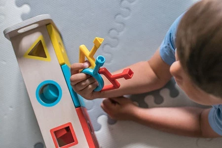 Janod Drewniany sorter z kluczykami Essentiel