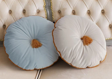 POSZEWKA VELVET FI 40 CM JASNOMIĘTOWY