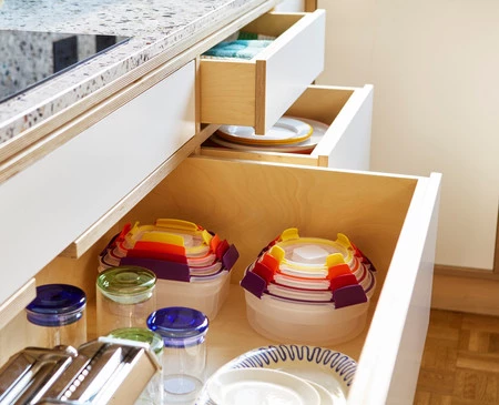 JJ-Zestaw 8 pojemników 16el. Nest Lock