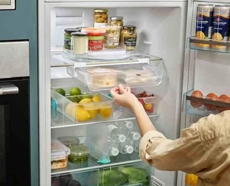 Joseph Joseph Organizer obrotowy do lodówki FridgeStore™