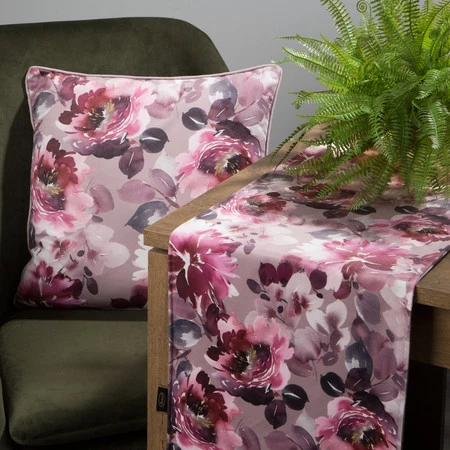 OBRUS VELVET 1 35 X 180 CM PUDROWY RÓŻ