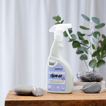 Bio-D, Skoncentrowany spray czyszczący do łazienek, 500 ml