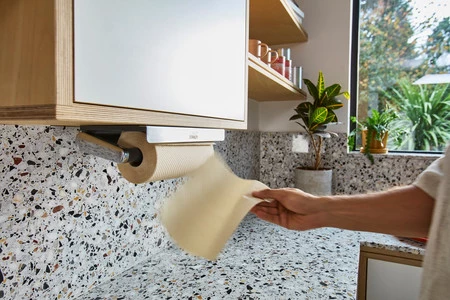 Joseph Joseph Uchwyt podszafkowy na ręcznik papierowyRollGrip