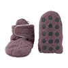 Lodger Polarowe buciki kapcie z antypoślizgową podeszwą wrzosowe Fleece Mauve 12-18 m