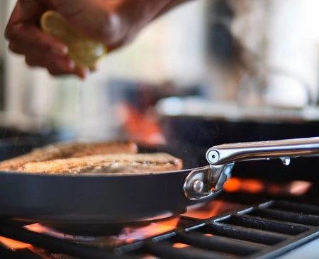 JJ-Patelnia 24cm ze składanym uchwytem Space