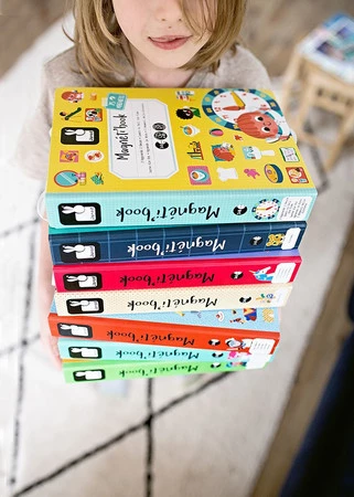 Janod Magnetyczna układanka Księżniczki Magnetibook