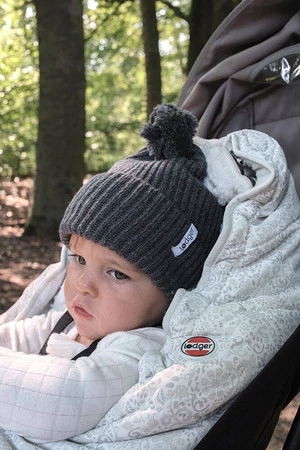 Lodger Czapeczka z wełny merino 100% grafitowa Pigeon 6-12m