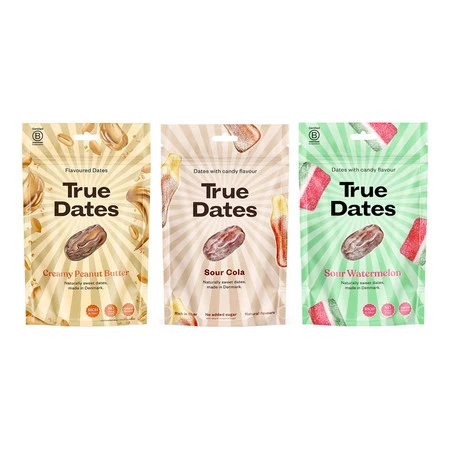 Zestaw smaków: 1x True Dates Creamy Peanut Butter daktyle o smaku kremu orzechowego 100g, 1x True Dates Sour Cola daktyle o smaku coli 100g i 1x True Dates Watermelon daktyle o smaku arbuza 100g