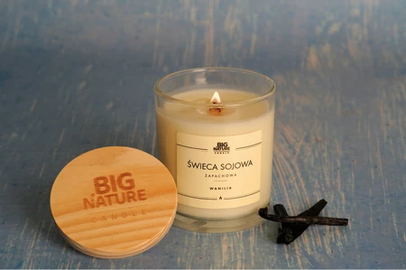 Świeca sojowa o zapachu WANILIA 215g