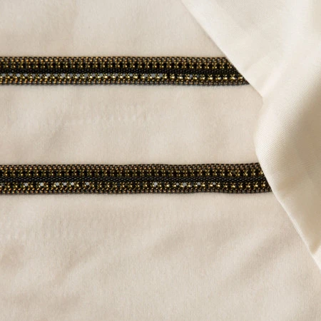 OBRUS GLEN 4 35 X 180 CM KREMOWY