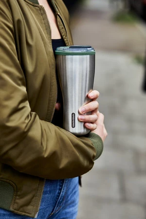 Black+Blum Kubek termiczny stalowy 0,6l.oliwka New version