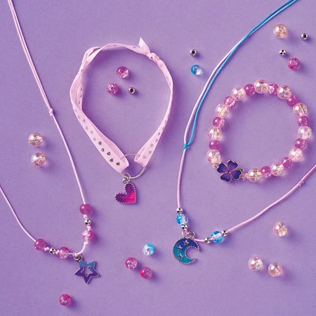 Janod Zestaw kreatywny do tworzenia biżuterii z zawieszkami zmieniającymi kolor 6+