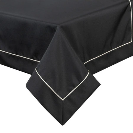 Obrus z srebrną lamówką szerokość: 145 cm, długość: 300 cm, kolor: czarny