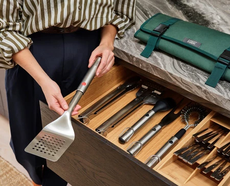 JJ-Zestaw narzędzi do BBQ 2el. GrillOut