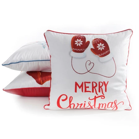 Poszewka świąteczna 45x45 cm – welwetowa ze świątecznym nadrukiem
