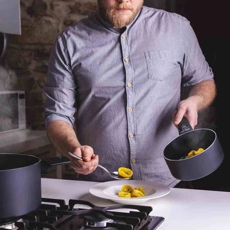 MO - Garnek 24 cm, Recy, indukcja