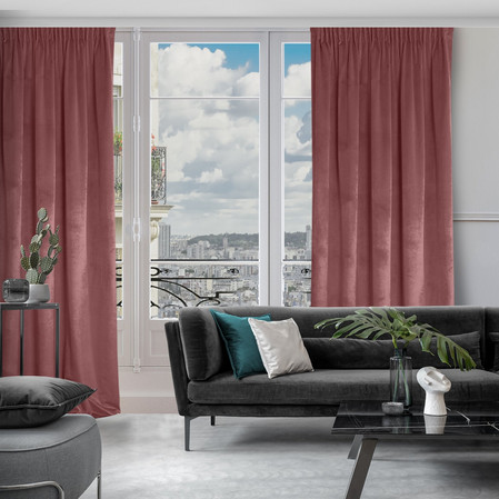 ZASŁONA GOTOWA D91 ROSA NA TAŚMIE 135 X 300 CM CIEMNORÓŻOWY