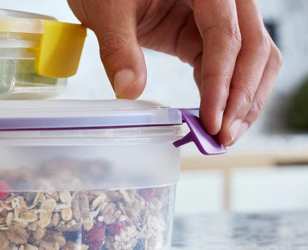 JJ-Zestaw 8 pojemników 16el. Nest Lock