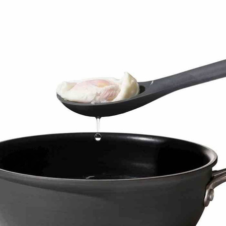 OXO-Łyżka cedzakowa silikonowa czarna, Good Grips