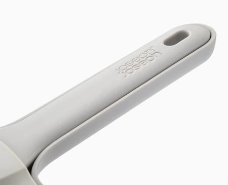 Joseph Joseph Zmiotka z szufelką w uchwycie CleanTech