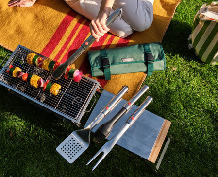 JJ-Zestaw 4 narzędzi do BBQ w etui 5el. GrillOut