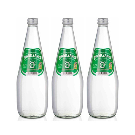 Zestaw: 3x Naturalna woda mineralna średnionasycona CO2 0,7 l