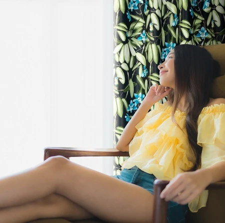 ZASŁONA GOTOWA LONI 140 X 250 CM CZARNY