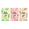 Zestaw mix: 1x True Dates Sour Apple daktyle o smaku kwaśnego jabłka 100g, 1x True Dates Sweet Peach daktyle o smaku słodkiej brzoskwini 100g i 1x True Dates Cookie Dough daktyle o smaku ciasteczkowym 100g