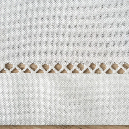 OBRUS EMILY 30 X 40 CM BIAŁY