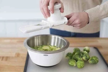 OXO-Mandolina/szatkownica biało-czarna, Good Grip