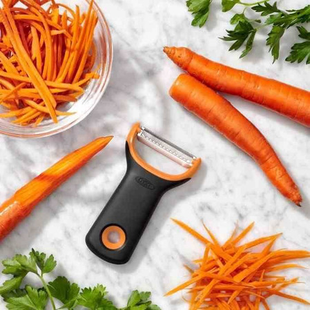 OXO-ObieraczkaY Julienne pomarańczowa Good Grips